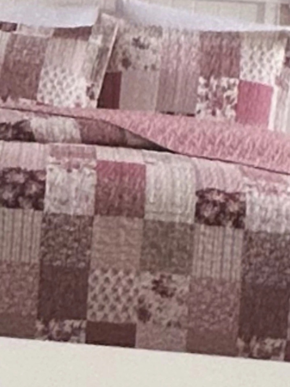 Laura Ashley Patchwork Multicolored King Cotton Cozy Quilt Set 104”x96” - Picture 3 of 4